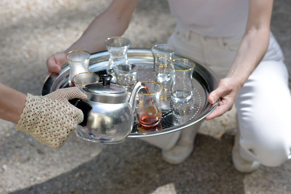 The act of drinking tea is the highest form of art - Tunay und Tuğba Önder